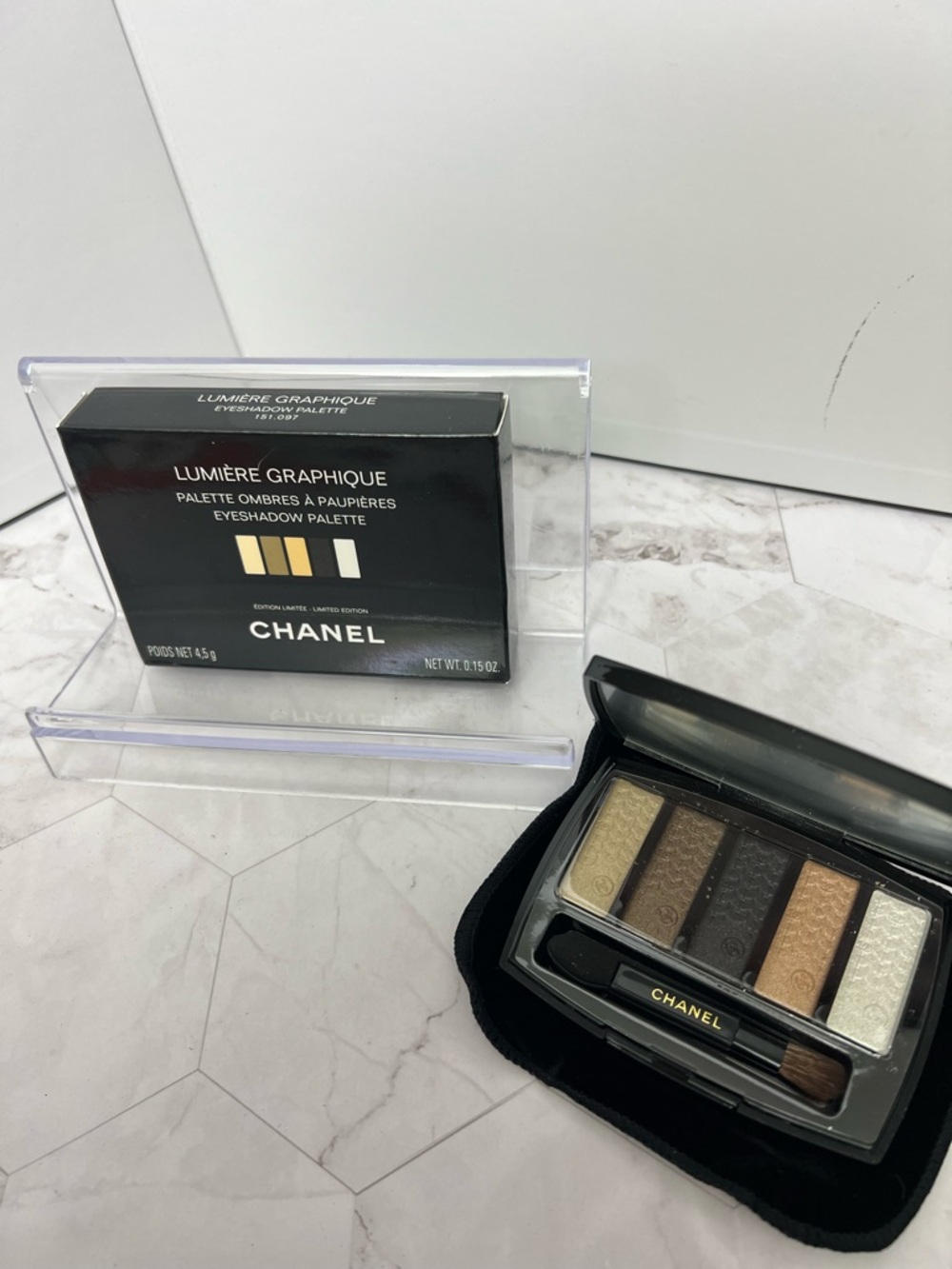CHANEL Eyeshadow Palette in Gold, Bronze, Brown and Champagne Shades